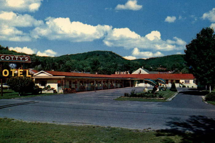 Michigan Munising Scottys Motel